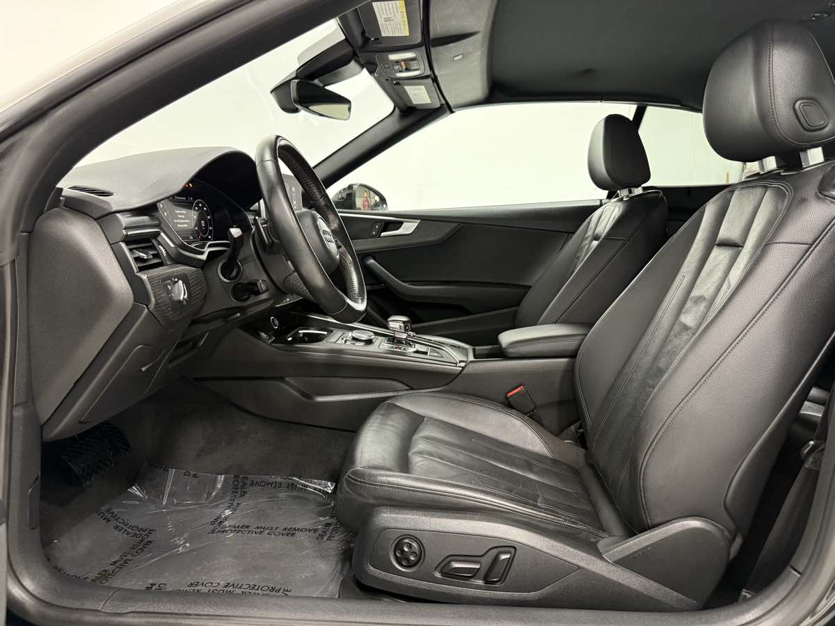 Vehicle image 10 of 38