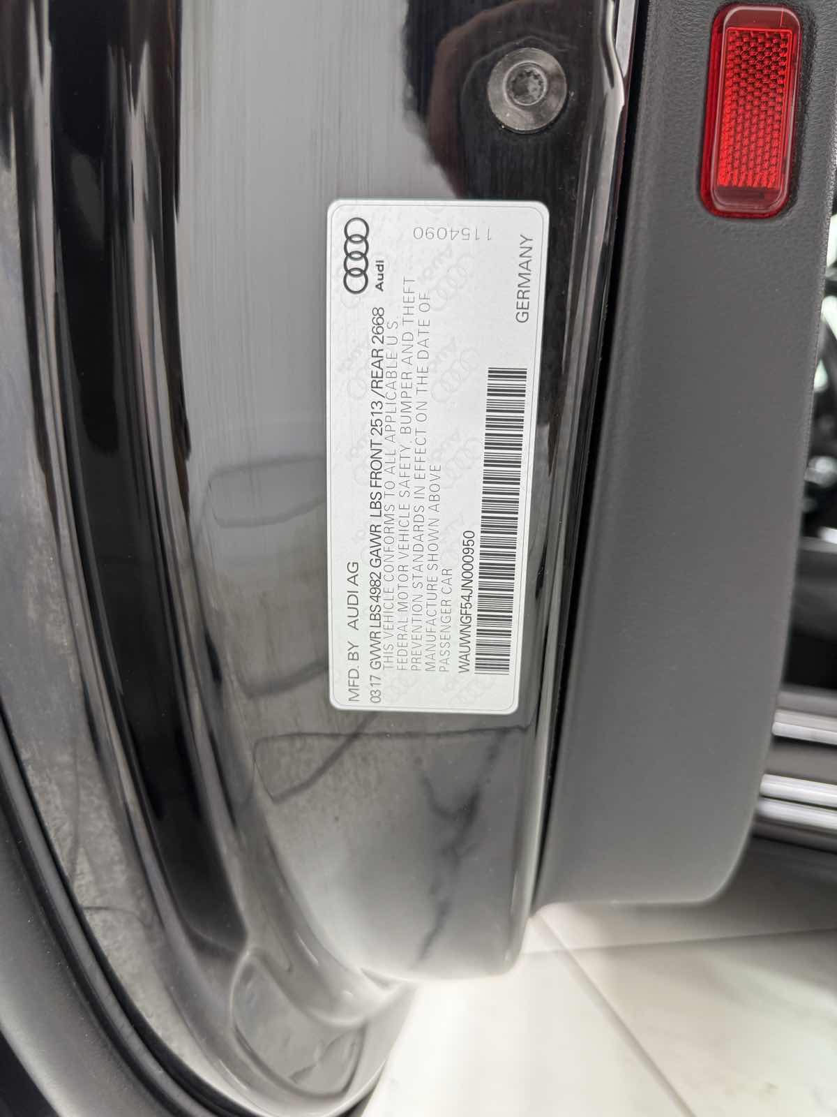 Vehicle image 37 of 38