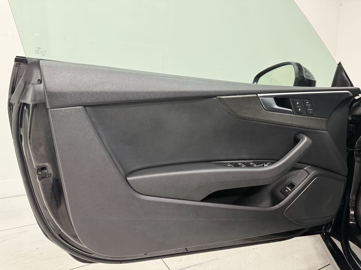 Vehicle image 9 of 38