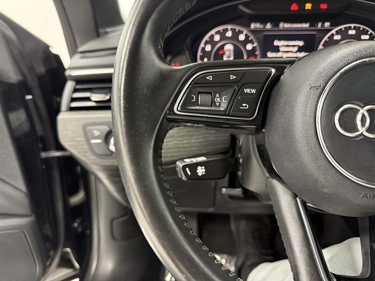 Vehicle image 31 of 38