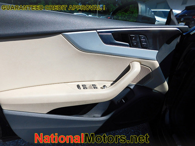 Vehicle image 8 of 19