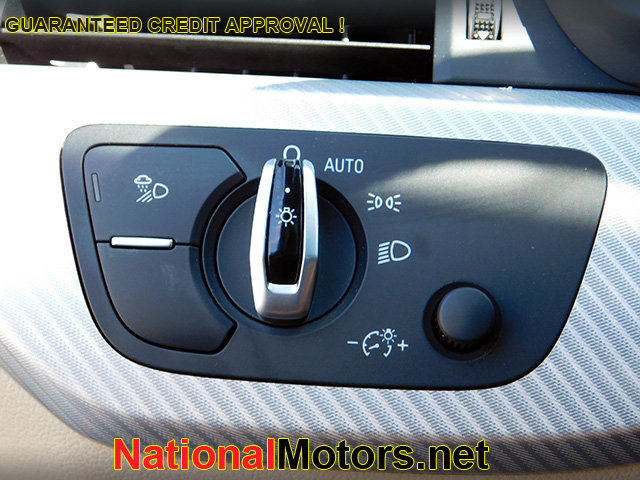 Vehicle image 16 of 19