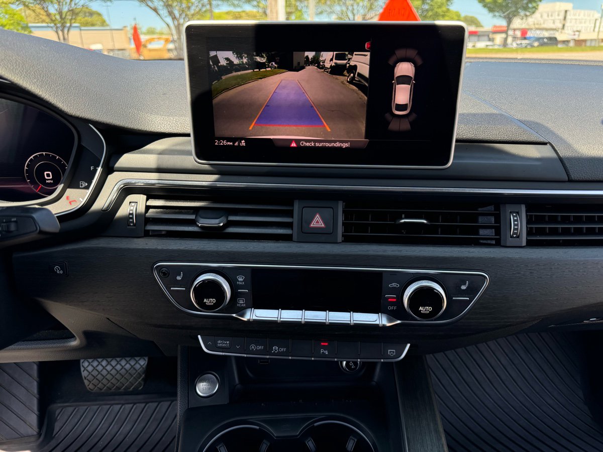 Vehicle image 12 of 12