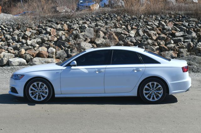 Vehicle image 9 of 31