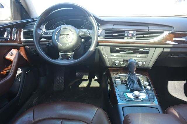 Vehicle image 16 of 31