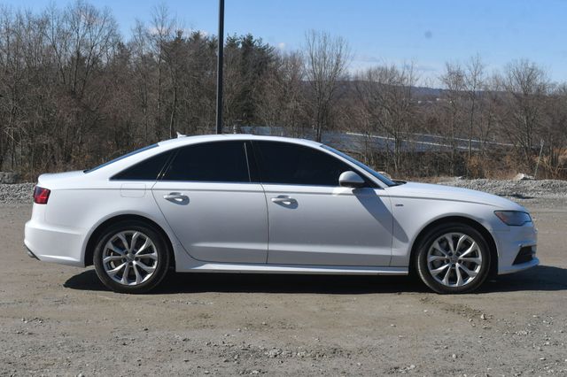 Vehicle image 5 of 31