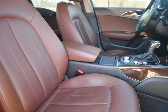 Vehicle image 11 of 31