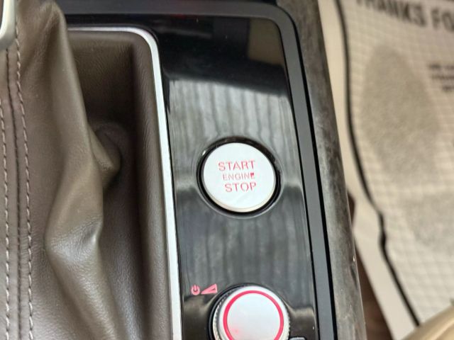 Vehicle image 45 of 52