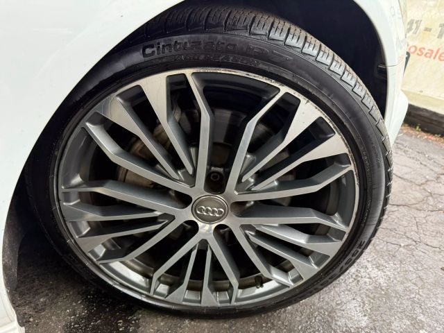 Vehicle image 15 of 52