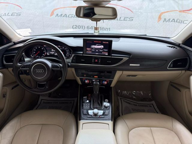 Vehicle image 36 of 52