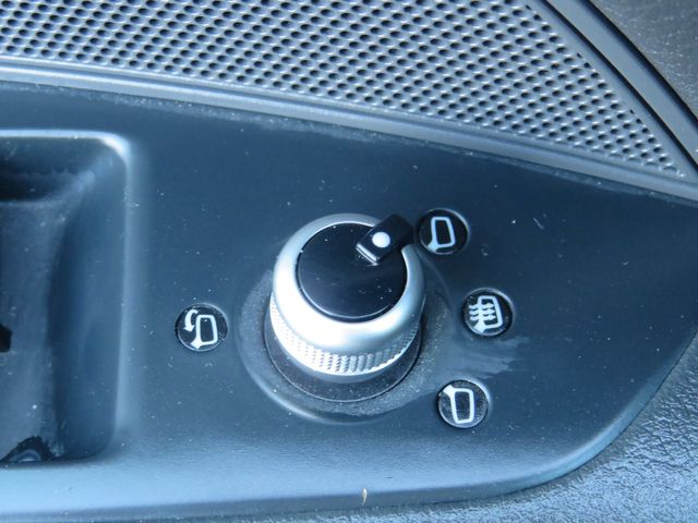 Vehicle image 20 of 37