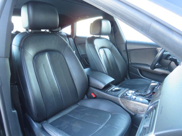 Vehicle image 11 of 37