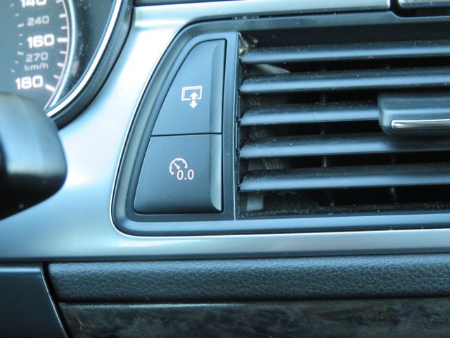 Vehicle image 31 of 37