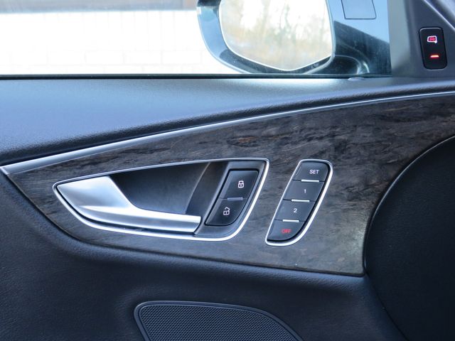 Vehicle image 19 of 37