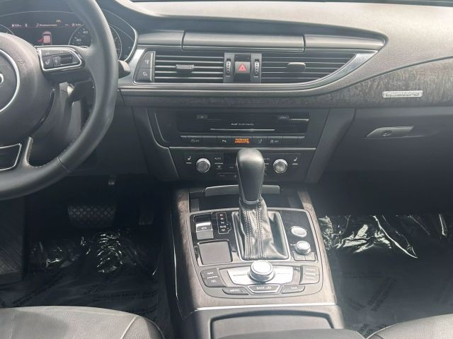 Vehicle image 16 of 29
