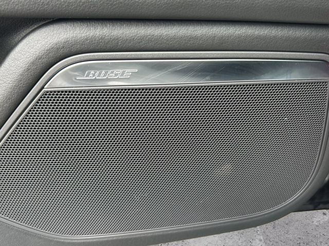 Vehicle image 18 of 29