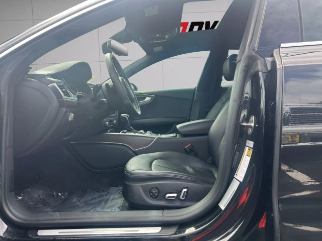 Vehicle image 9 of 29