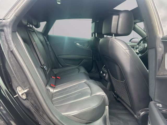 Vehicle image 12 of 29