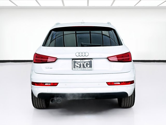 Vehicle image 5 of 26