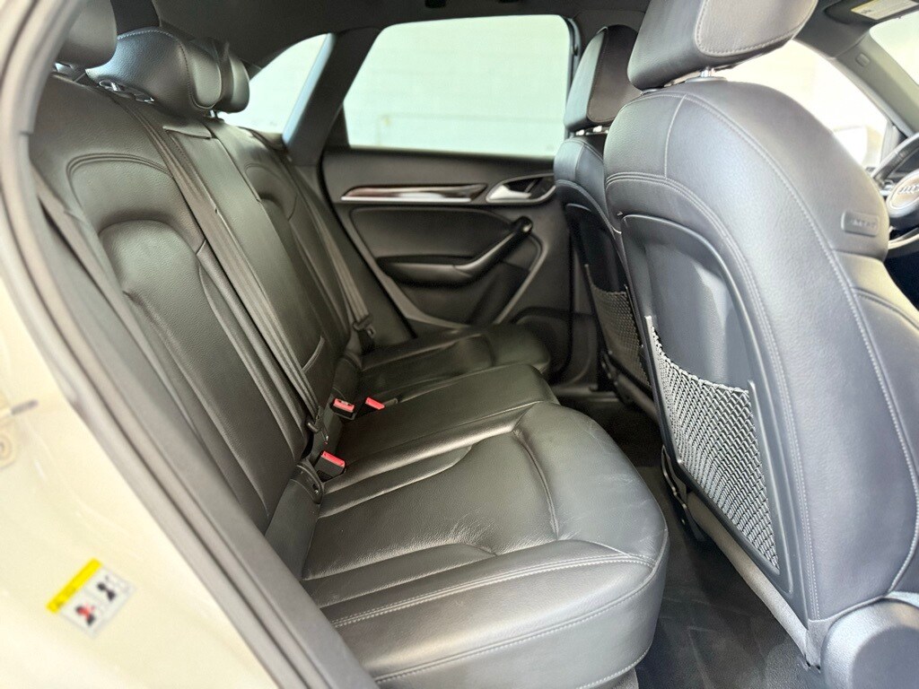 Vehicle image 46 of 57