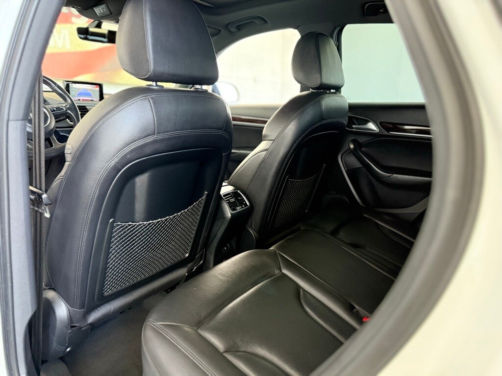 Vehicle image 36 of 57