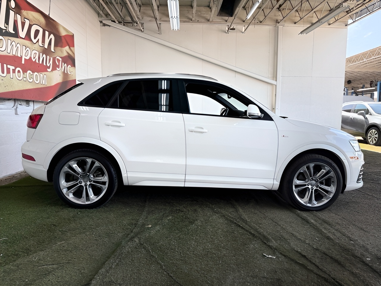 Vehicle image 53 of 57