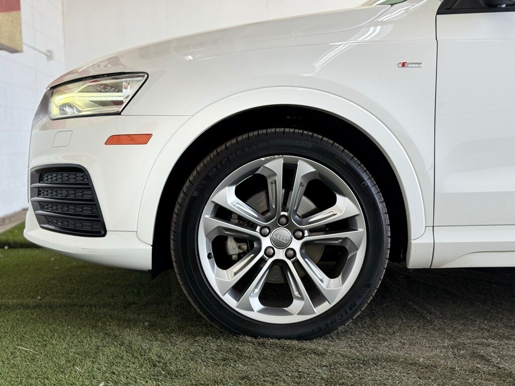 Vehicle image 16 of 57