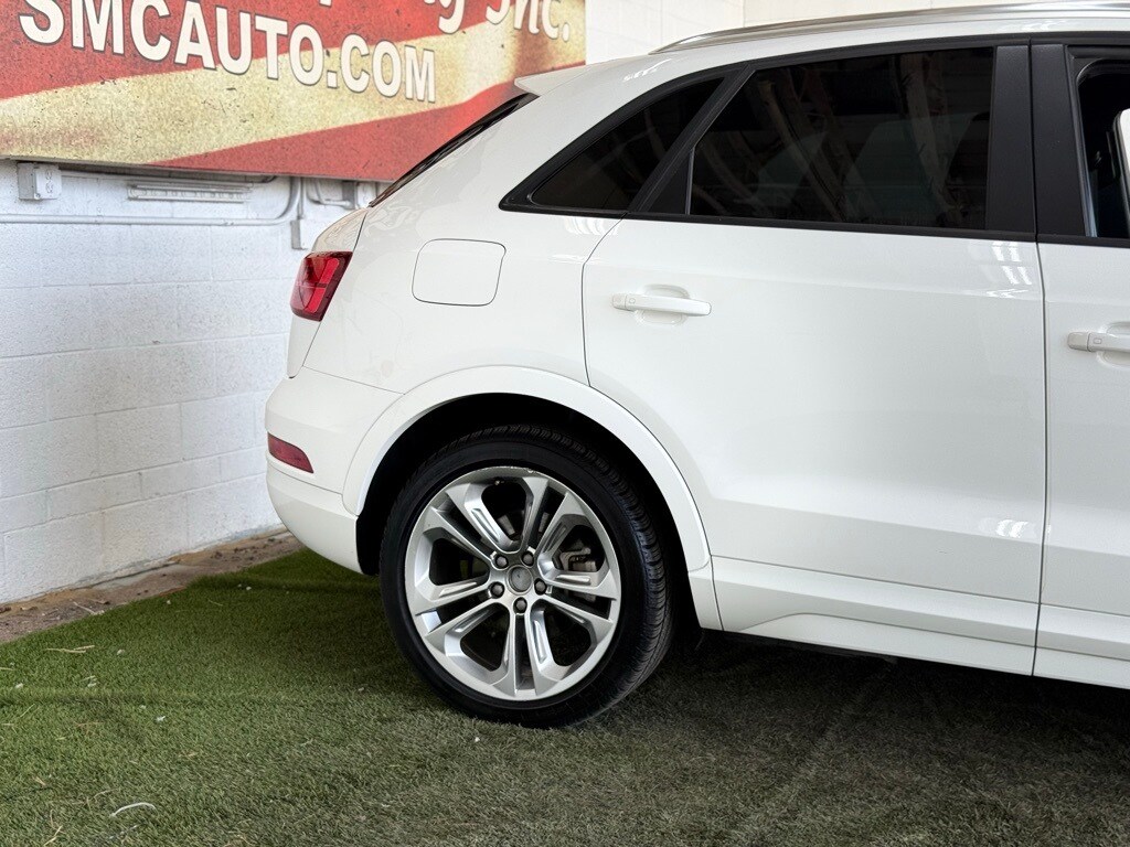Vehicle image 13 of 57