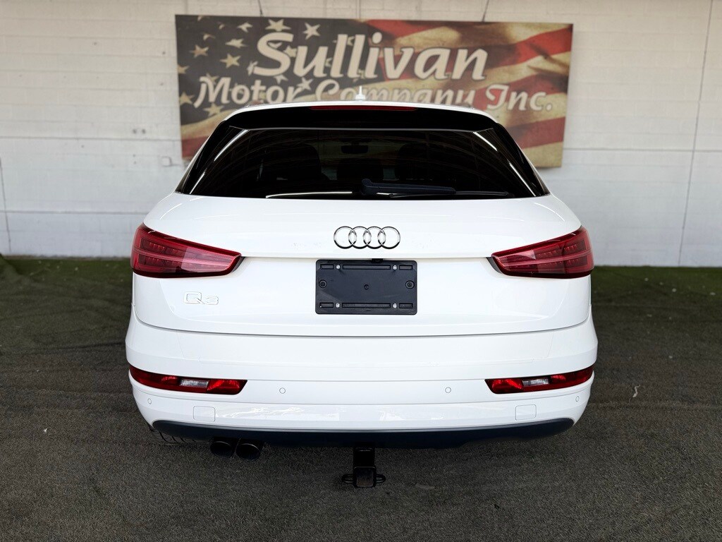 Vehicle image 8 of 57