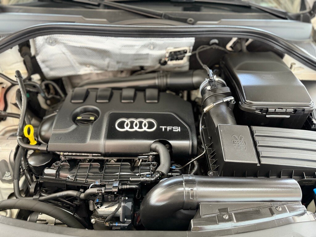 Vehicle image 44 of 57