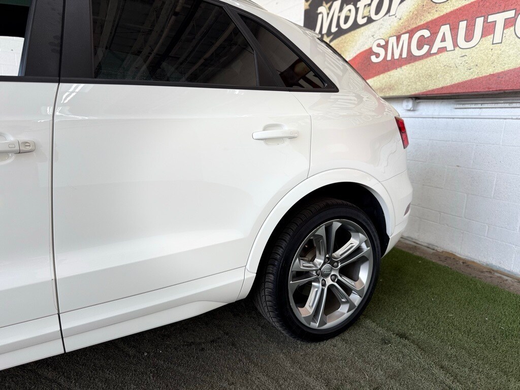 Vehicle image 12 of 57
