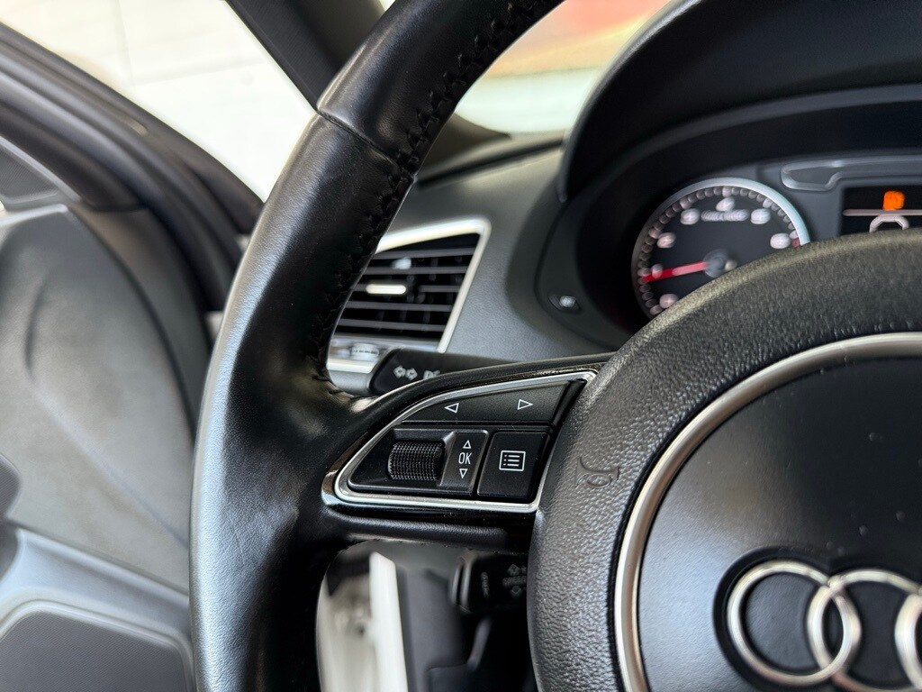 Vehicle image 23 of 57