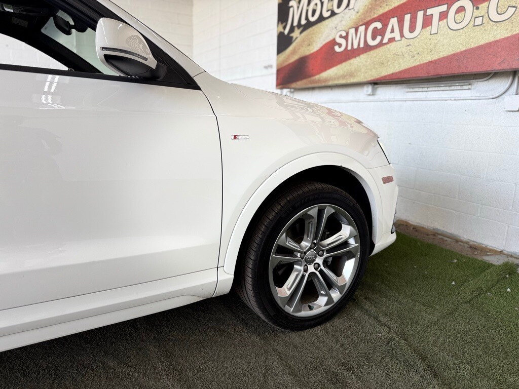 Vehicle image 15 of 57