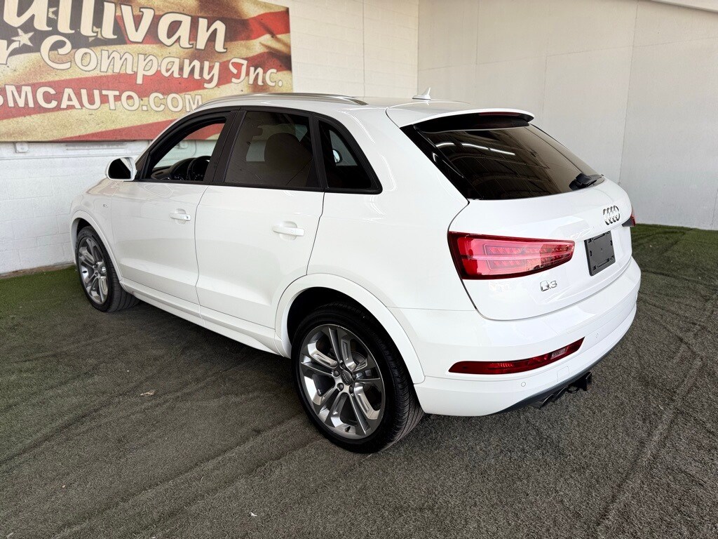 Vehicle image 9 of 57