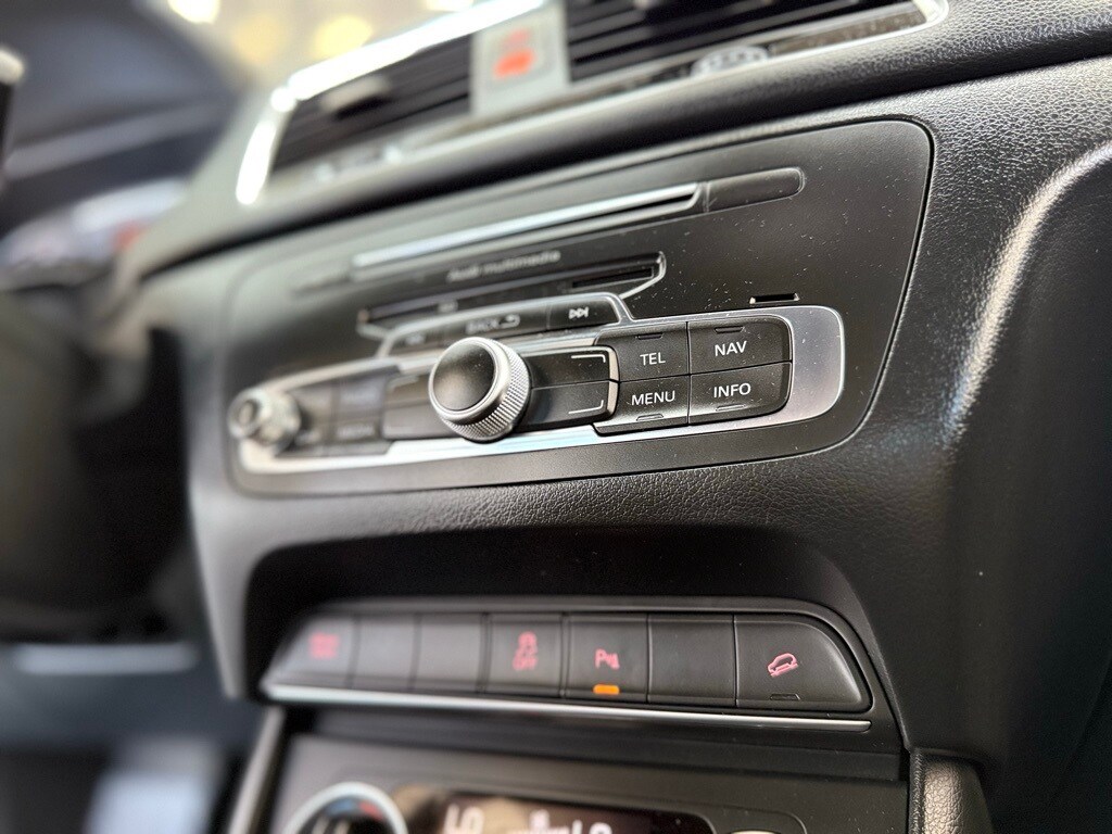 Vehicle image 29 of 57