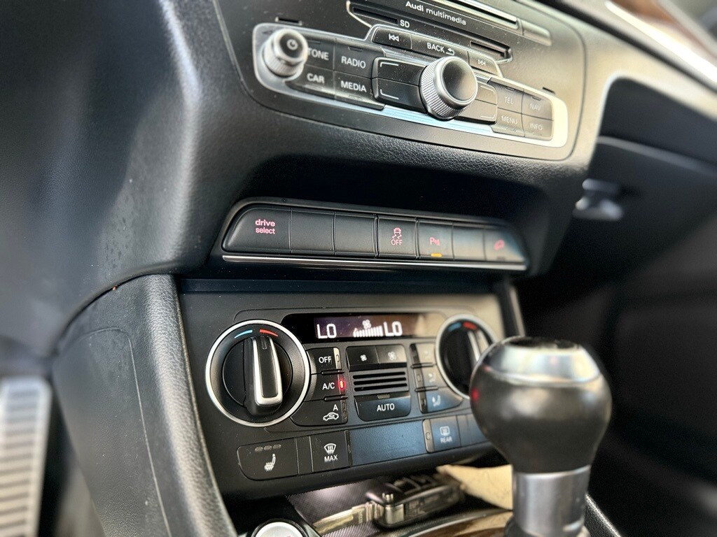 Vehicle image 28 of 57