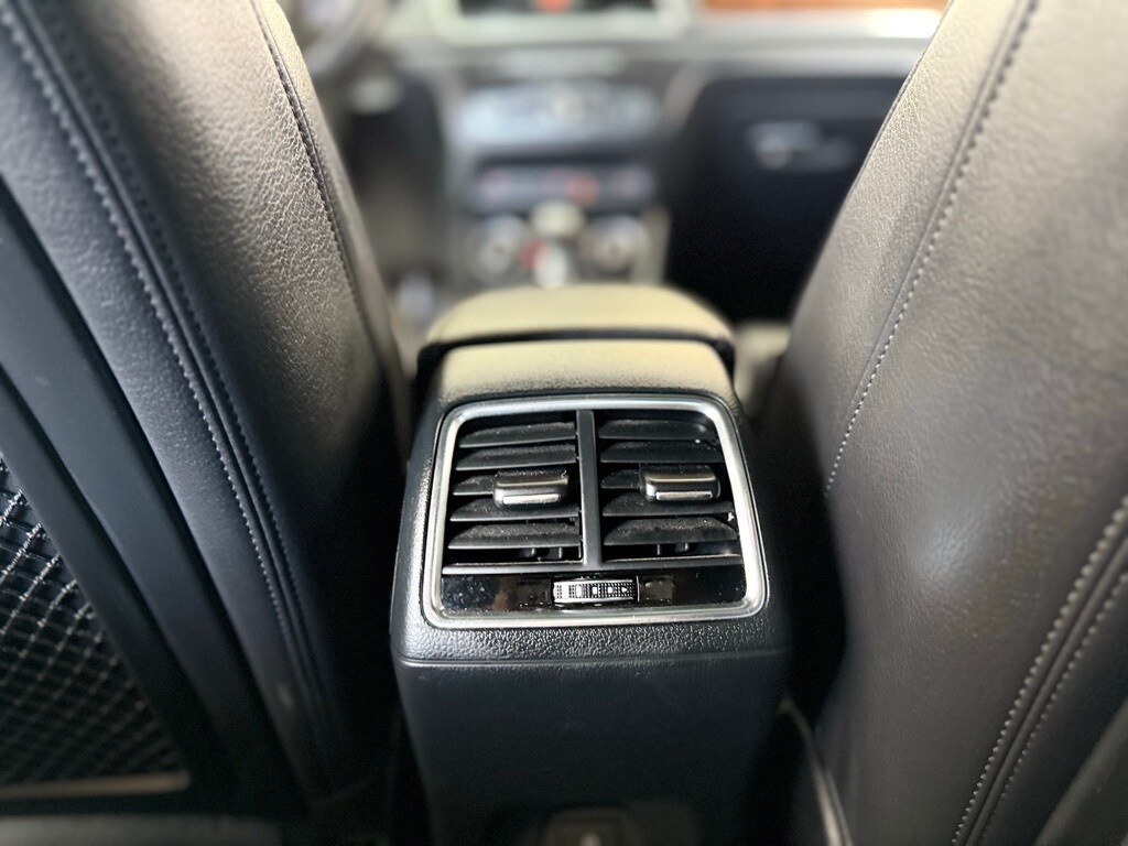 Vehicle image 40 of 57