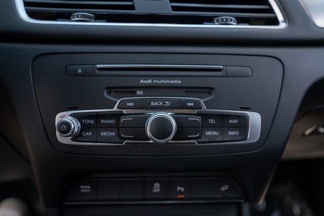 Vehicle image 29 of 36