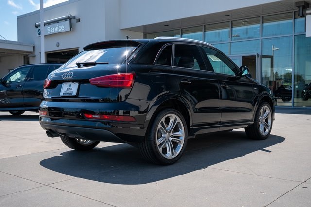 Vehicle image 4 of 36