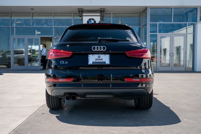 Vehicle image 5 of 36