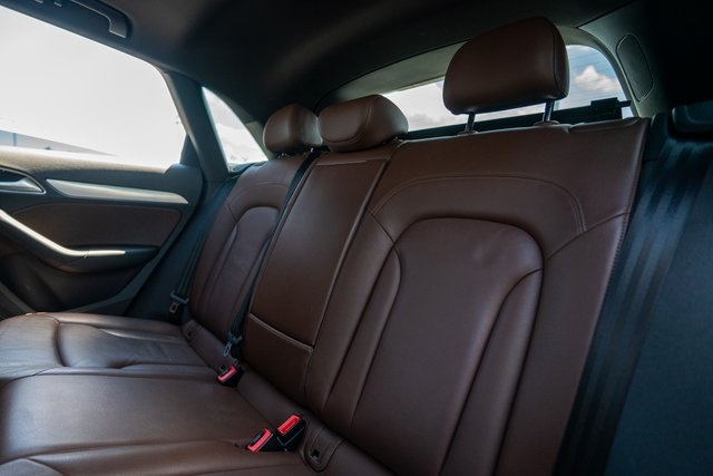 Vehicle image 11 of 36