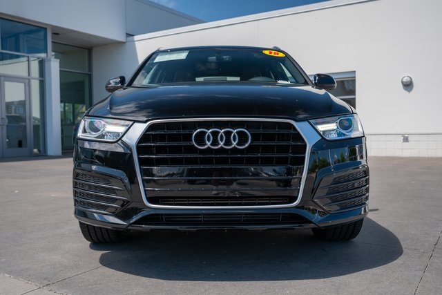 Vehicle image 2 of 36