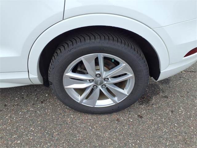 Vehicle image 21 of 21