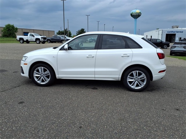 Vehicle image 7 of 21