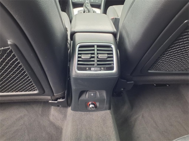 Vehicle image 16 of 21