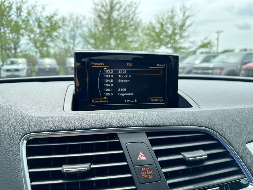 Vehicle image 13 of 28