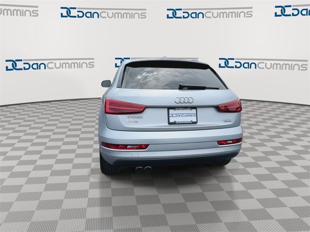 Vehicle image 7 of 28