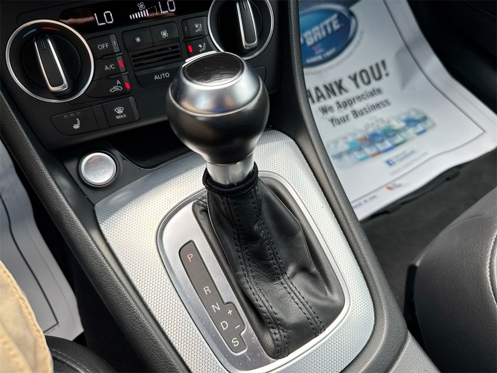 Vehicle image 16 of 28