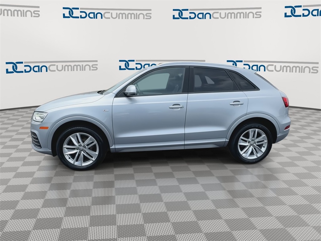 Vehicle image 9 of 28