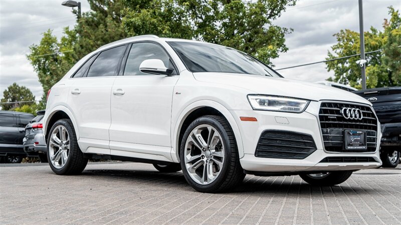 Vehicle image 2 of 44